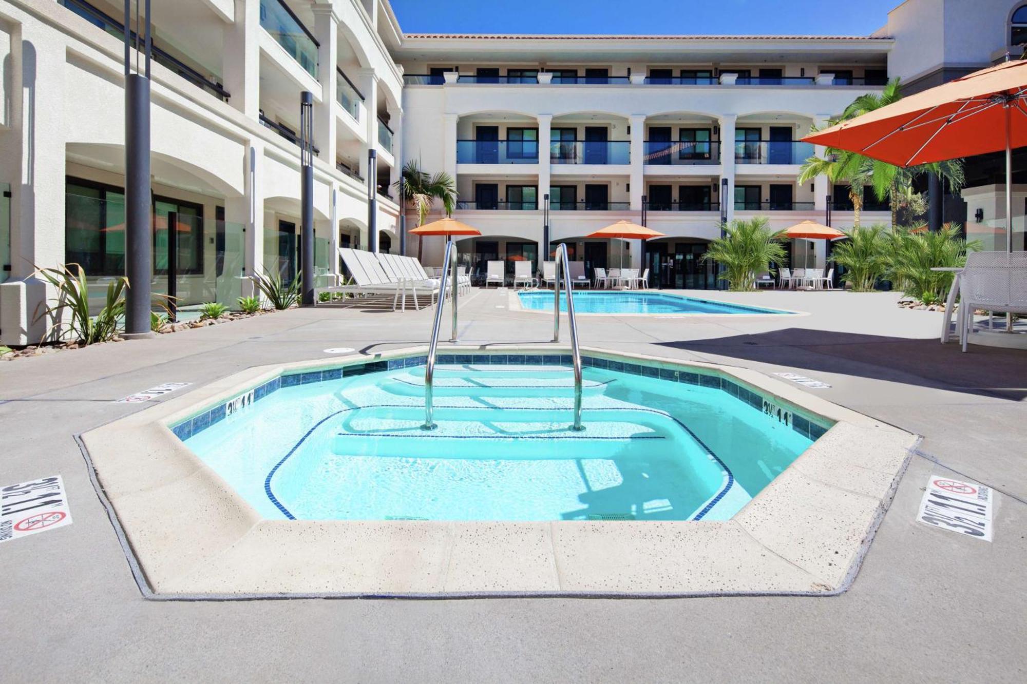 Hotel Homewood By Hilton Central